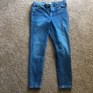Top shop Jamie jeans. High rise, medium wash